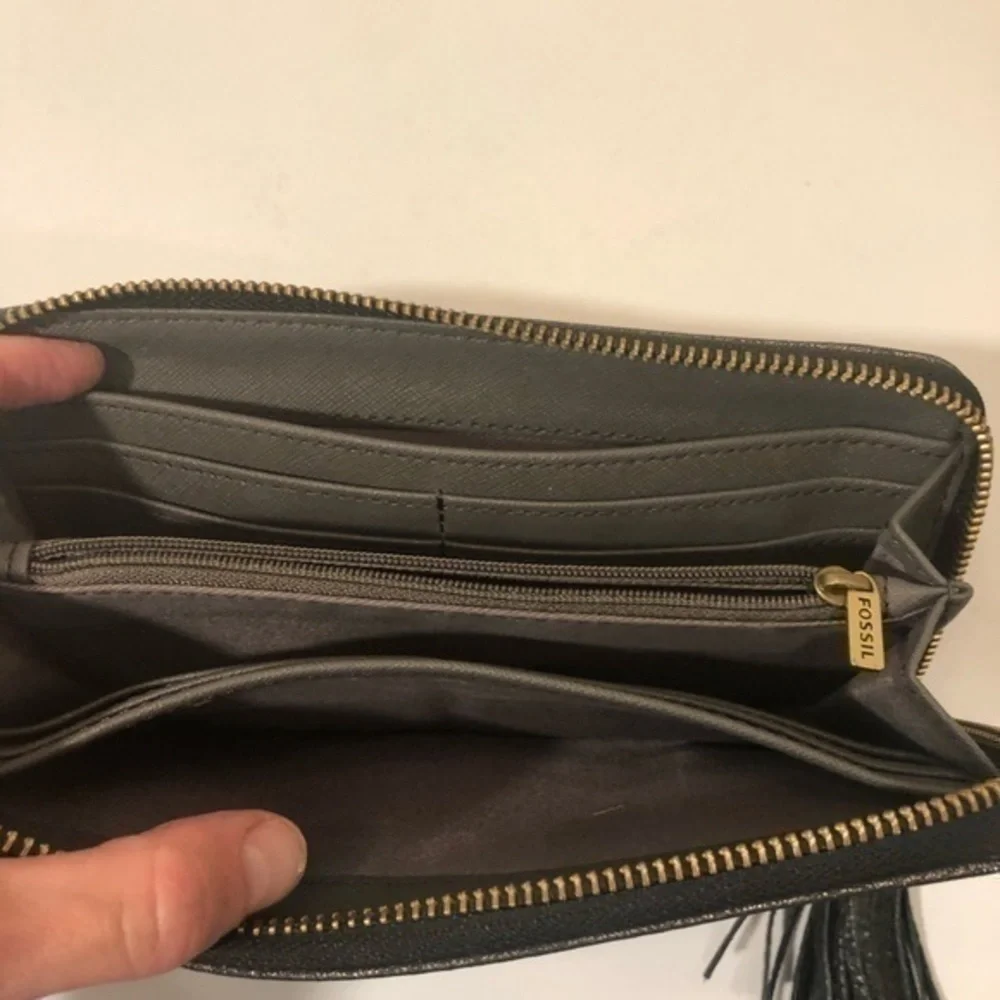 Fossil black shimmer tassel clutch bag wallet
